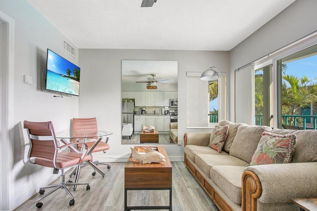 Five Palms Vacation Rentals- Daily - Weekly - Monthly Clearwater Beach Exterior photo